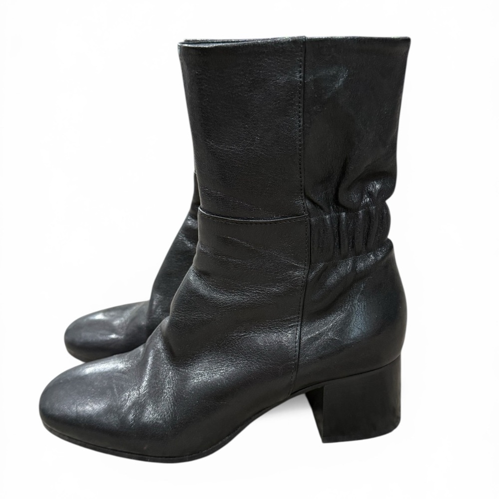 Homers Artisan soft black leather boots with soft leather lining  women’s 7